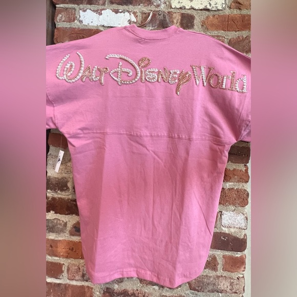 Walt Disney World Parks 2026 Pearl Beaded Rose Pink Spirit Jersey NEW - Picture 2 of 3